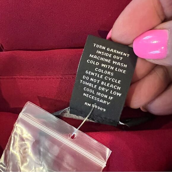 Investments Burgundy Buttoned Up Blouse Size PM - Picture 7 of 7